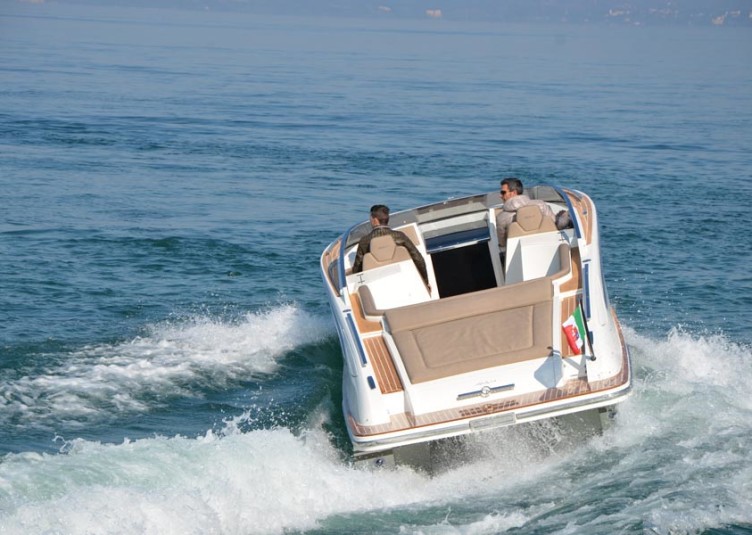 ic-yacht-aquilia