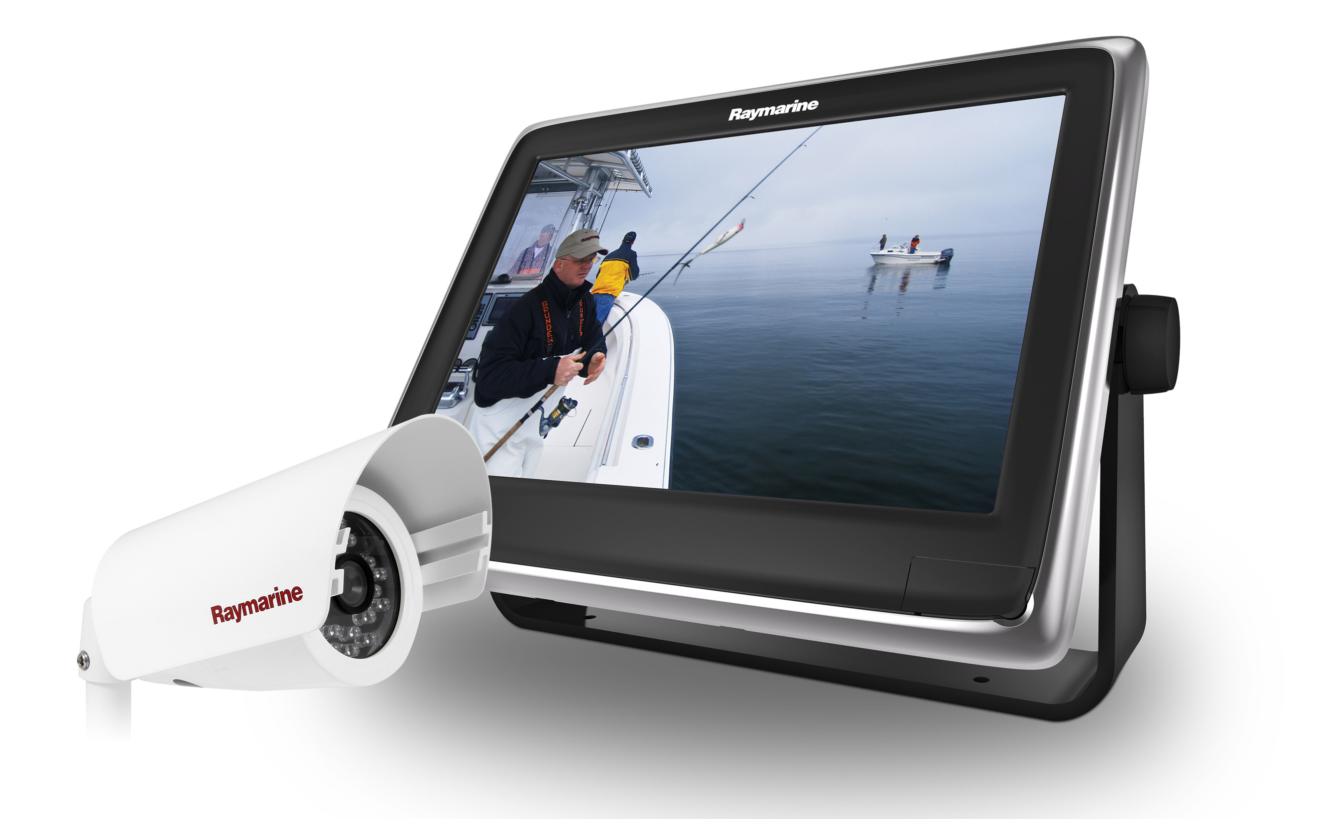 Da Raymarine il sonar CP200 SideVision e telecamere CAM200IP