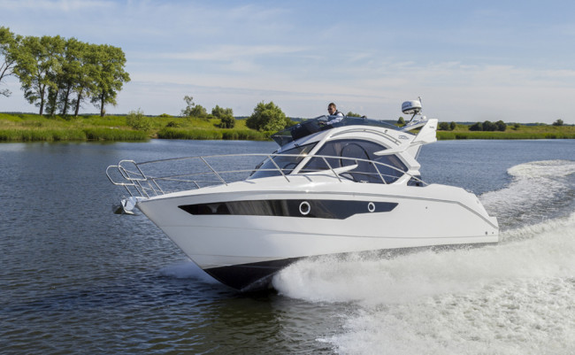 Galeon 300 Fly