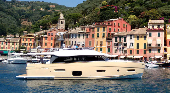 Azimut-Benetti-Yachting-Gala_Magellano-66-Portofino-2015