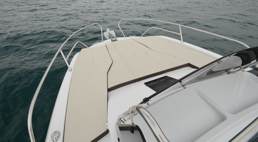 Beneteau-Flyer-7-Sundeck_2