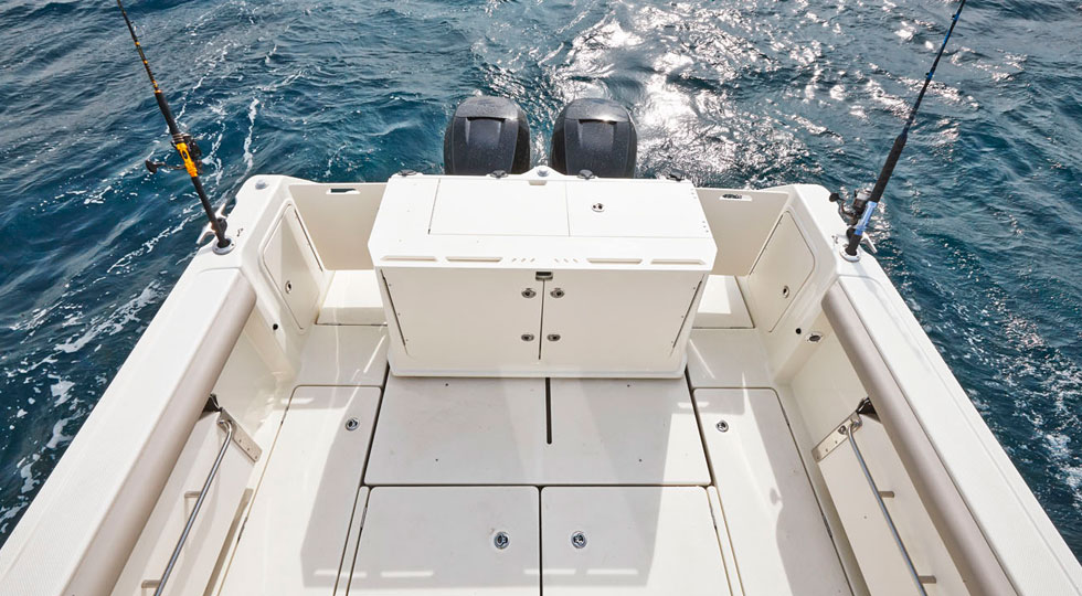 Quicksilver-Captur-905-Pilothouse_4