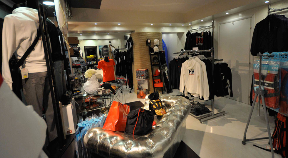 Yachting Store Verbania, ti veste in barca ma anche in città