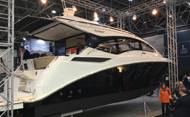 Sea Ray 400 Sundancer Fiera