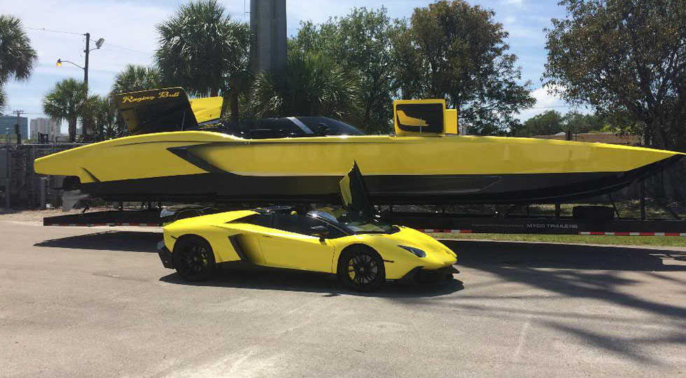 Lamborghini offshore Raging Bull, la mia altra auto è una barca da corsa