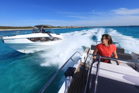 Beneteau-Flyer-8.8