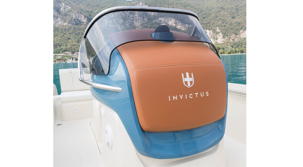 Invictus-200FX