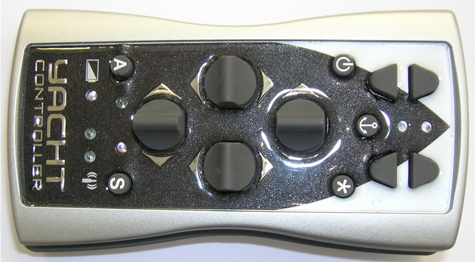 Yacht Controller Dual Band Plus, ultima frontiera della manovra facile