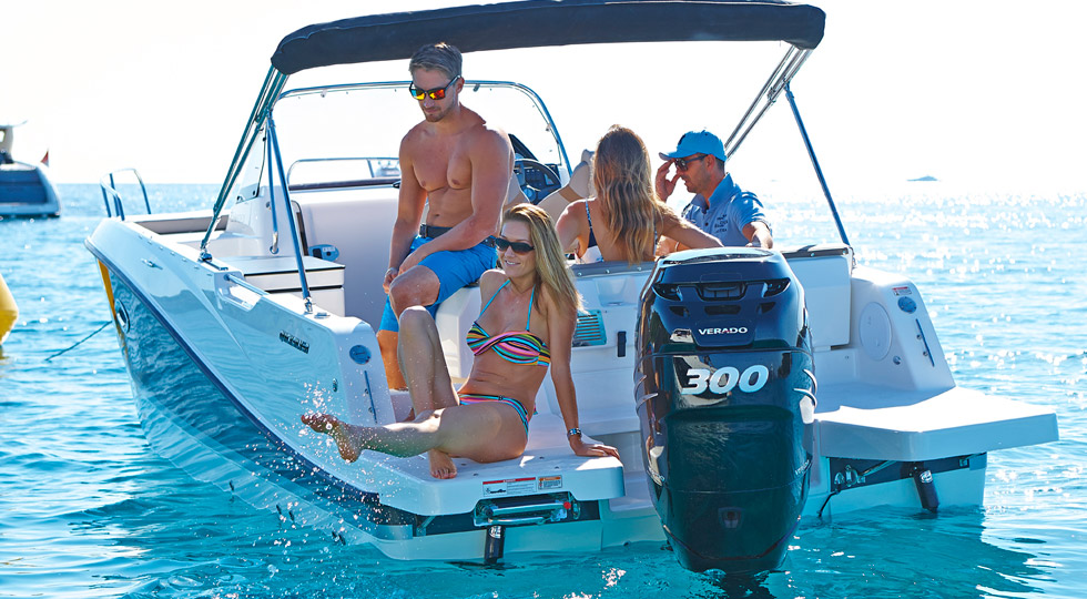 Quicksilver 755 SunDeck