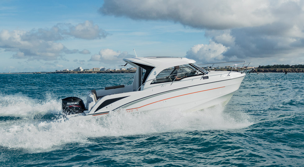 Beneteau Antares 8, un test senza timore nel mare agitato