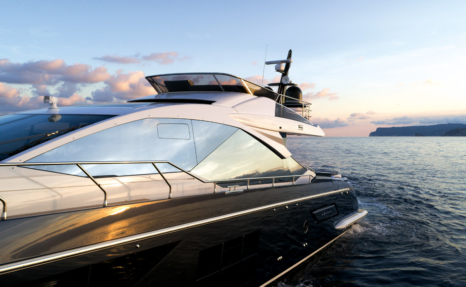 Novità 2018: Azimut S7 “carbon game-changer”, ecco la gallery fotografica