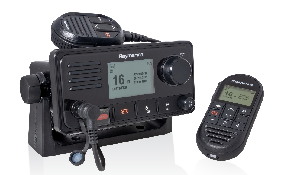 Novità 2019: tre modelli di VHF Raymarine ancora più completi