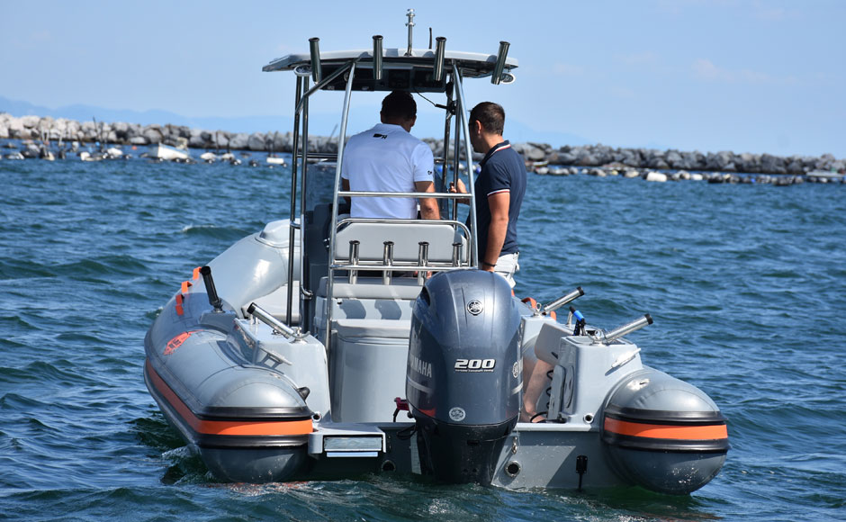 Joker Boat Coaster 650 Barracuda, un fisherman proposto in un package che ne fa un gommone predatore