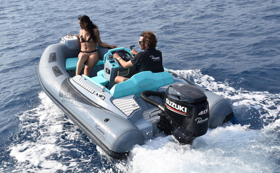 Ranieri International Cayman One Luxury Tender, buona la prima