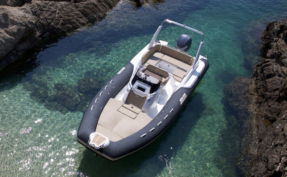 Joker Boat Clubman 28, un otto metri e mezzo che sa dominare il mare