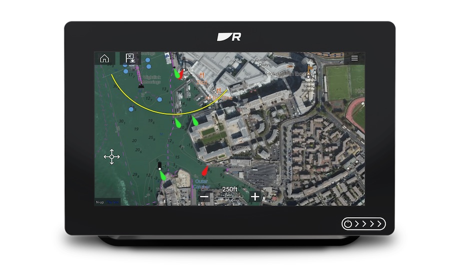 Raymarine Axiom+, arriva la nuova generazione dei display multifunzione