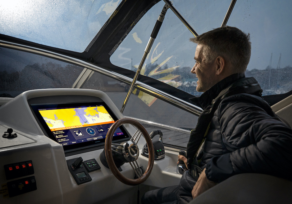 Volvo Penta lancia Assisted Docking, il sistema di ormeggio integrato che ti ascolta e ti capisce