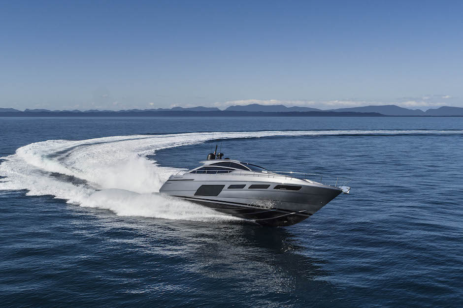 Nuovo Pershing 6X: esclusività e grinta a 48 nodi per uno yacht di 19 metri
