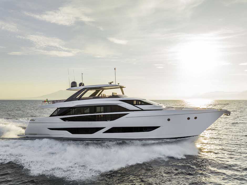 Ferretti 860, lo yacht di lusso che abbatte le barriere con l'esterno