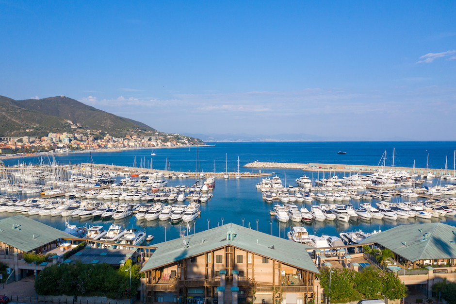 Marina di Varazze: panoramica sulla darsena.