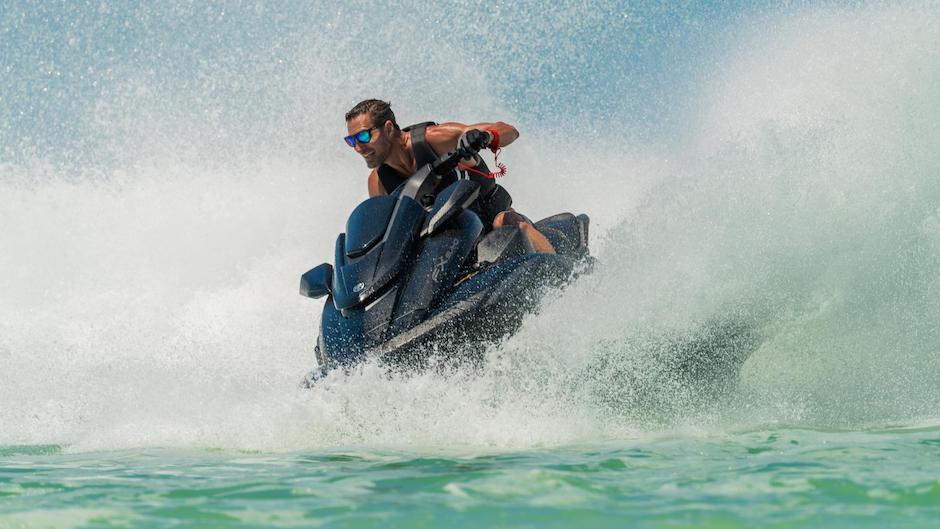 Moto d'acqua WaveRunner 2023 di Yamaha: modello FX SVHO.