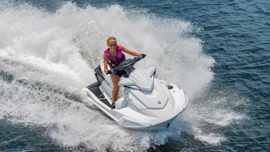 Moto d'acqua WaveRunner 2023 di Yamaha: modello VX Cruiser HO.