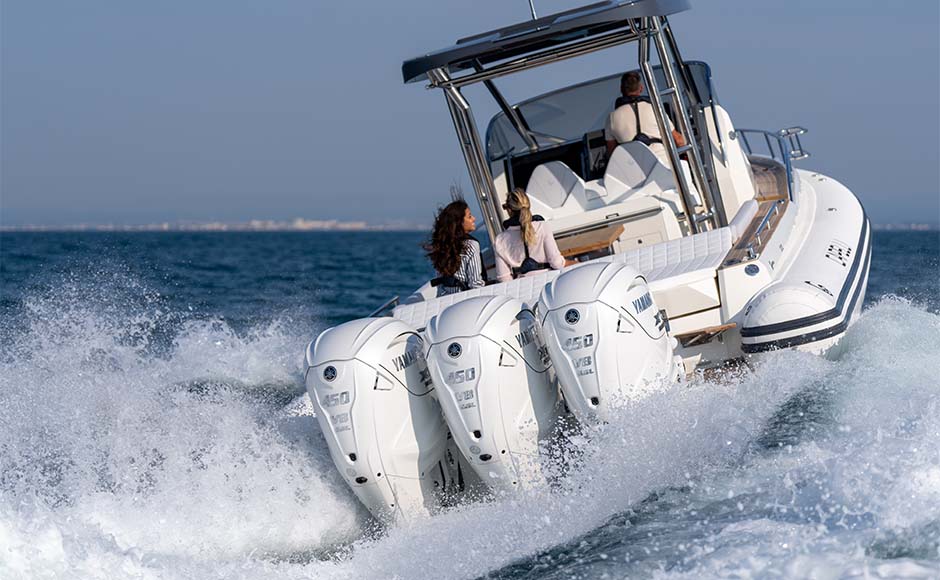 Il nostro test multiplo degli Yamaha XTO 400 e 450 cv su gommoni e barche con singola, doppia e tripla motorizzazione