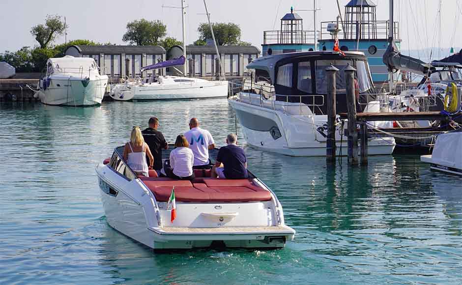 Cranchi E26 Classic al Moniga Porto Nautica.