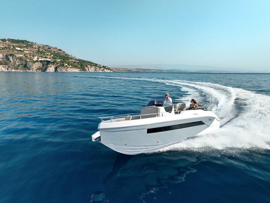 Ranieri Next 275 SL in navigazione.