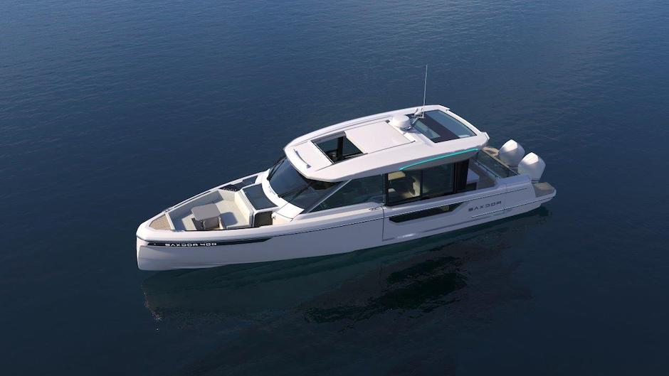 Da barca chiusa a barca aperta grazie al vetro a volontà sul nuovo Saxdor 400 GTC
