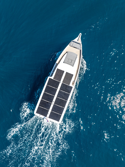 Beneteau Island Cruising Concept.