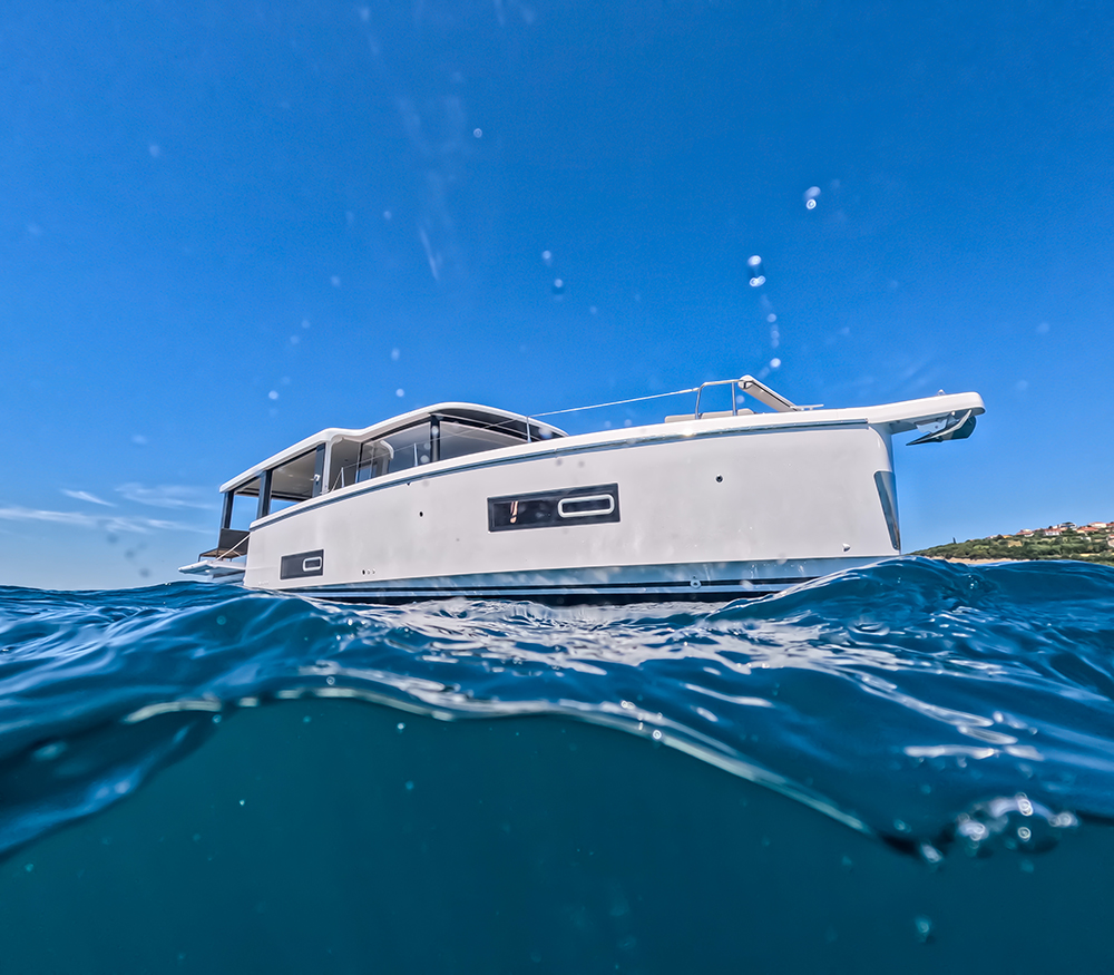 Beneteau Island Cruising Concept.