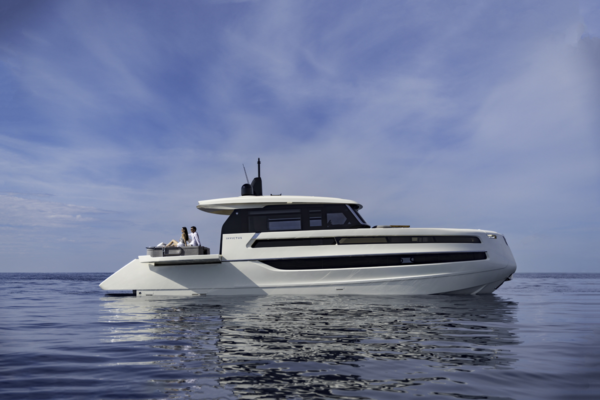 Invictus ST550.