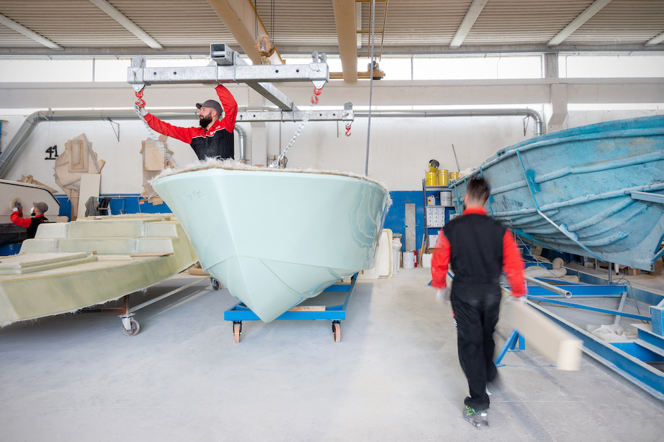 Tuccoli Marine fase produzione barche.