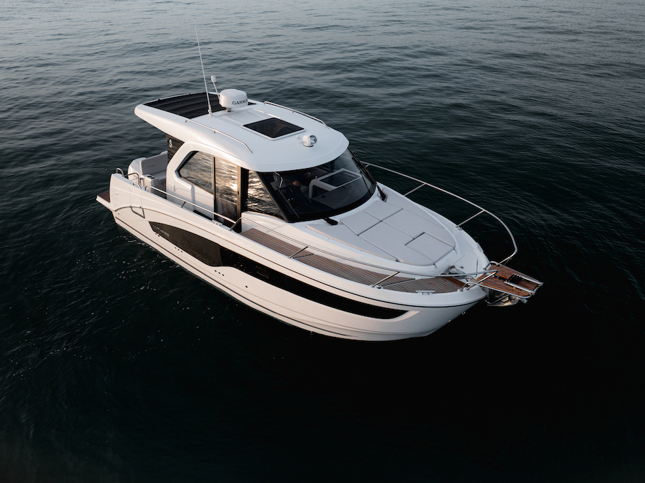 Beneteau Antares 9 versione 2025.