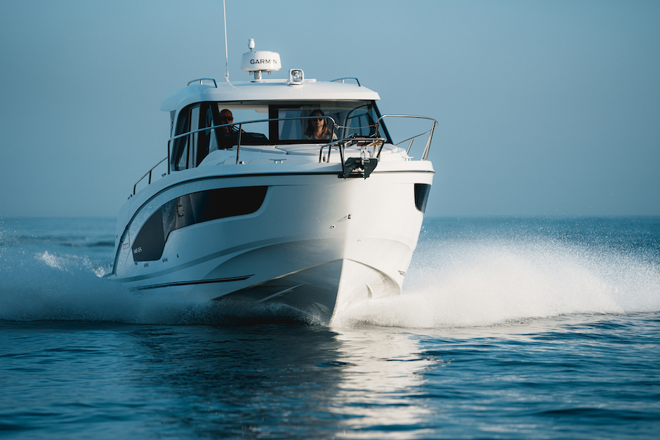 Beneteau Antares 9 versione 2025.