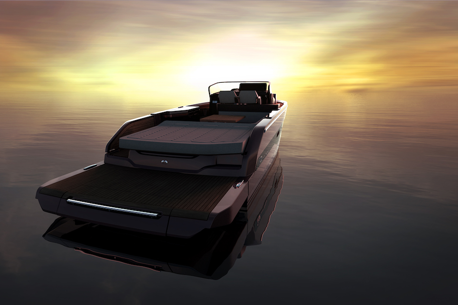 Cranchi A32 Luxury Tender.