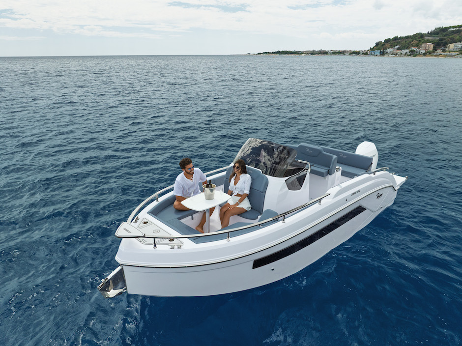 Ranieri 255 SL.