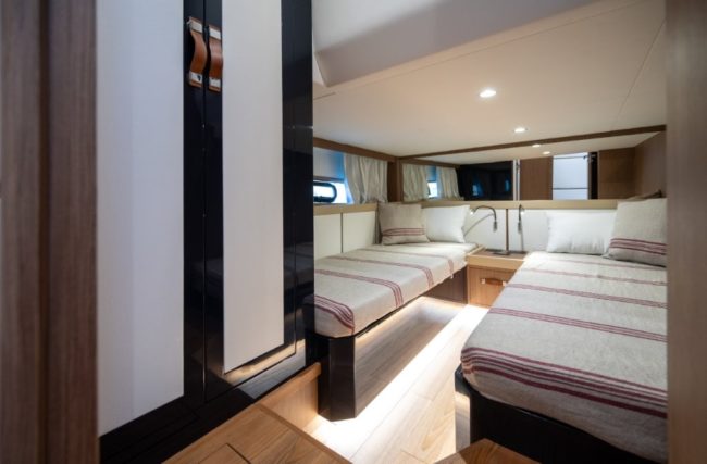 Cabina doppia.