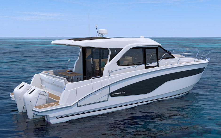 Beneteau Antares 12 Coupé.