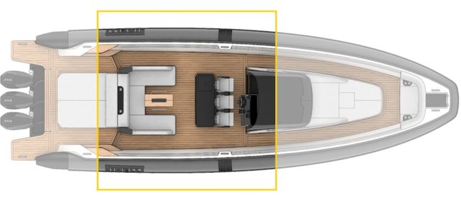 Layout ponte di coperta Pirelli 47 Open con dinette poppiera.
