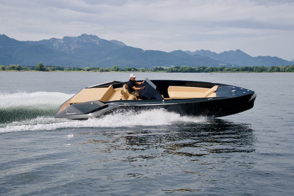 Frauscher 740 Mirage Air, la barca elettrica ad alta velocità con la forza del motore Evoy Breeze. Ecco la prova