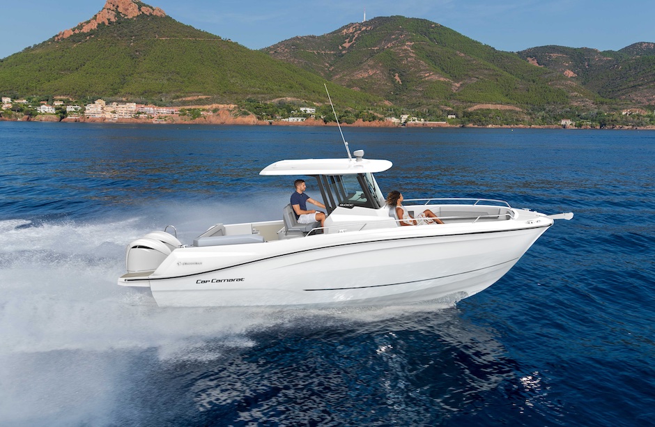 La family boat secondo Jeanneau: ecco Cap Camarat 9.0 CC Serie2