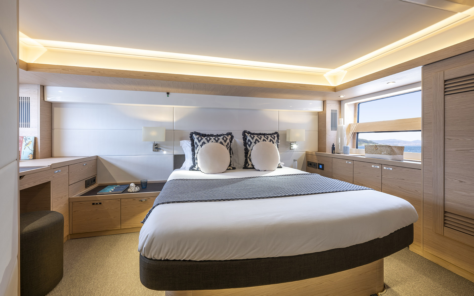 Cabina armatoriale del Beneteau Swift Trawler 54.