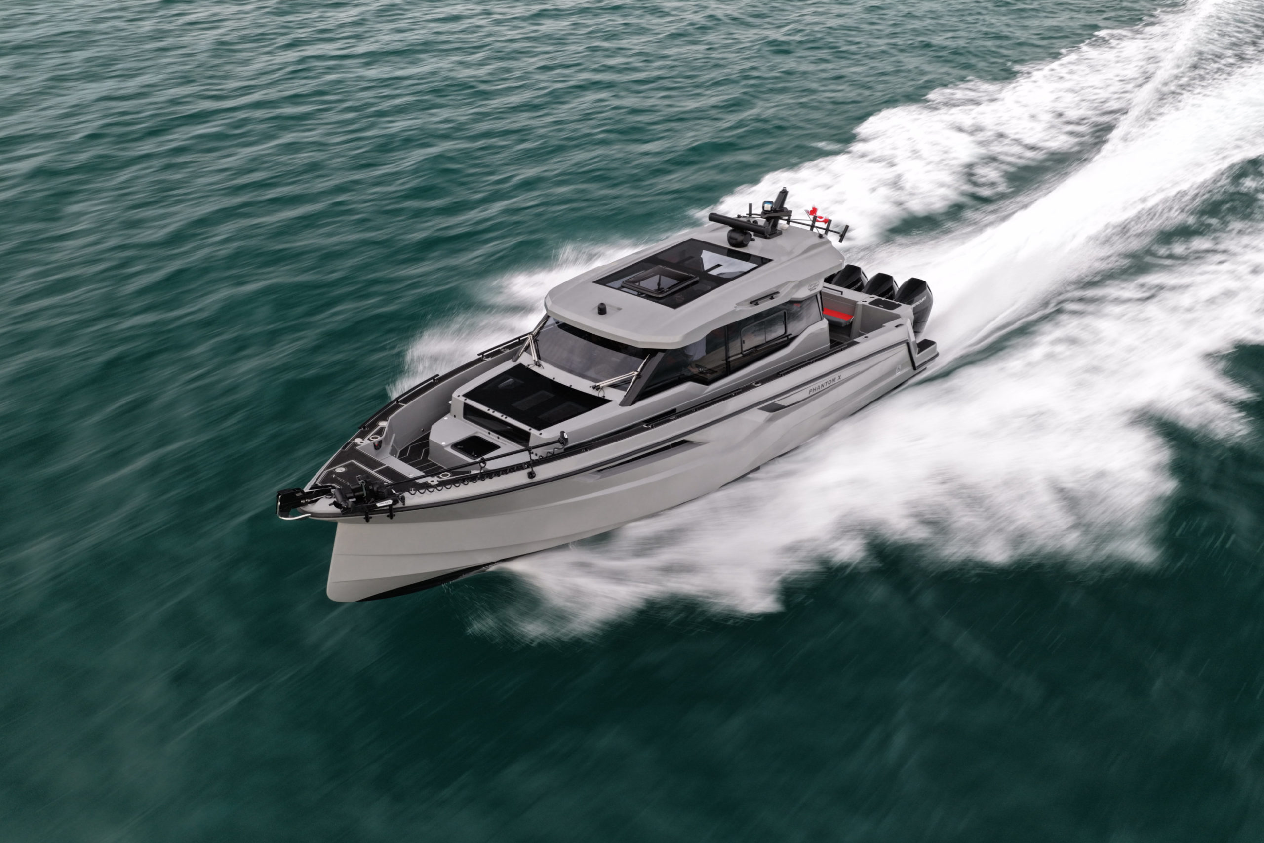 Sancak Svt 12 Phantom X, il cruiser di 12 metri al prezzo che non ti aspetti