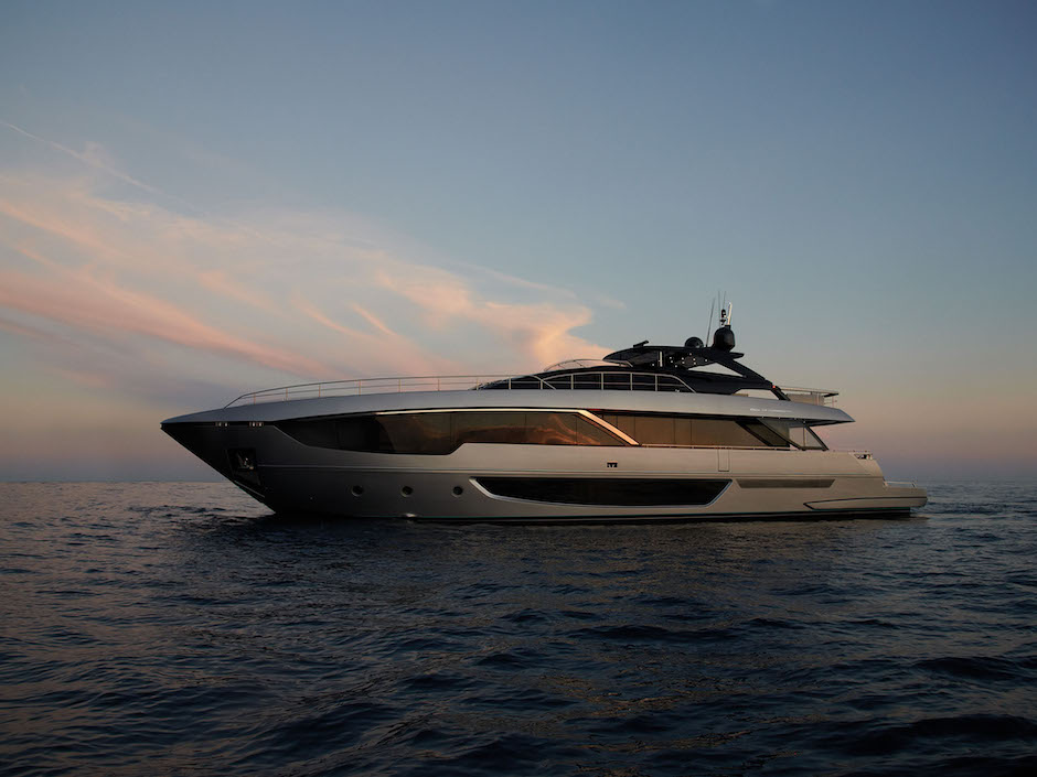 Riva 102 Corsaro Super.
