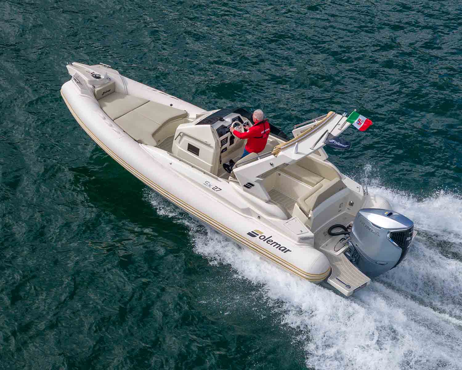 Solemar SX27 con un Honda BF350 V8.