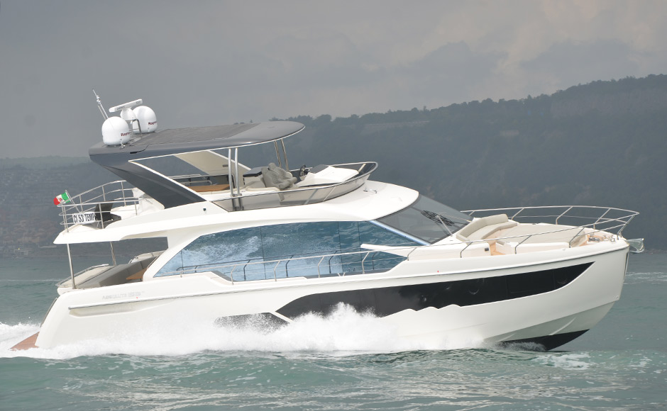 L'Absolute 58 Fly convince anche in condizioni meteo avverse. Ecco il test