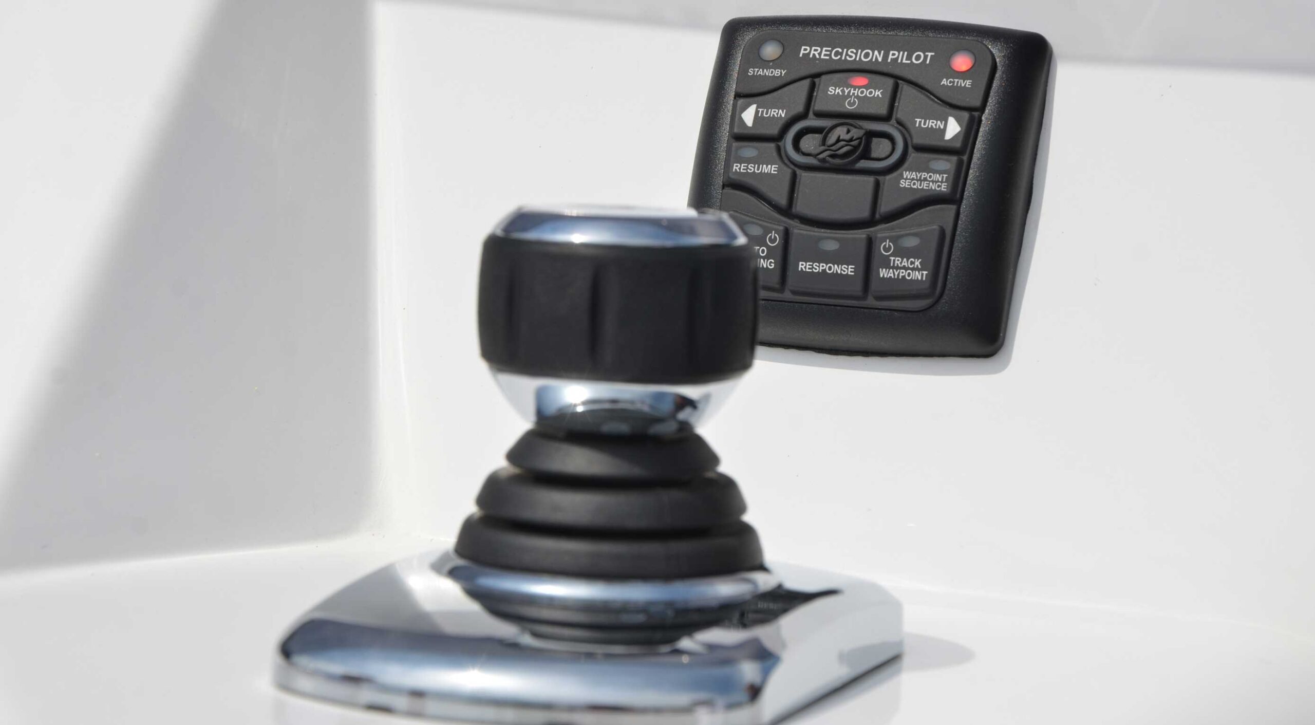 Master-996_Mercury-Verado-joystick
