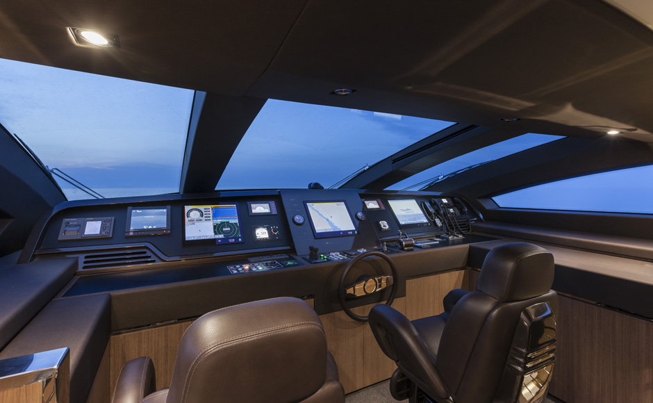 MYTHOS-330